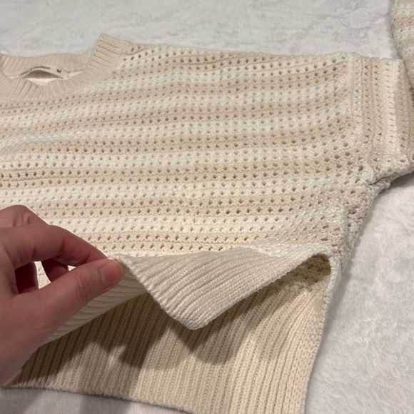 Moon & Madison‎ off-white/cream open knit cropped sweater Size Medium - Picture 4 of 9